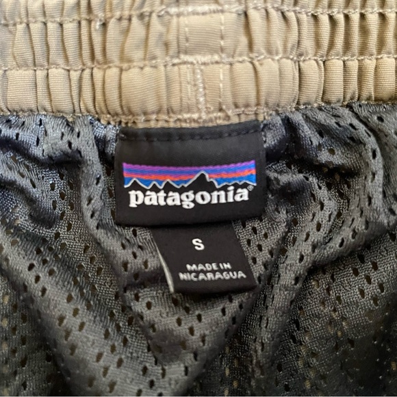 Patagonia Men’s Baggies Longs 7” Shorts Khaki Tan - Picture 3 of 3